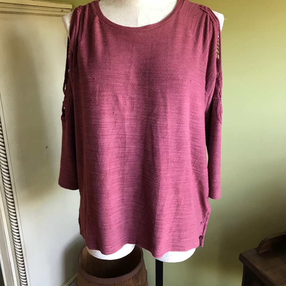 American Eagle top